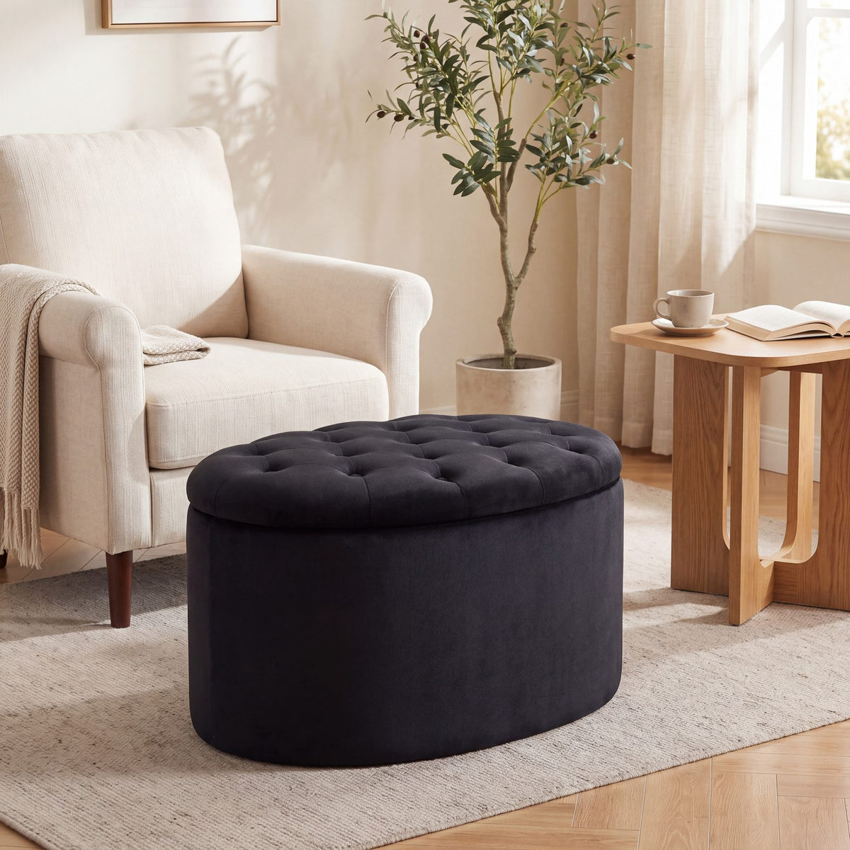 NEST | Pouf coffre ovale capitonné | Nomaï – mise en situation 1
