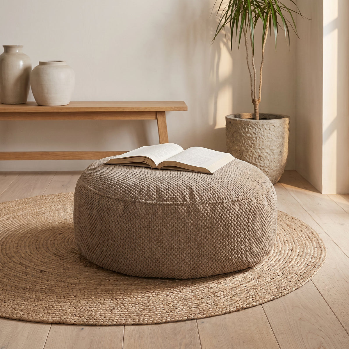 FOOTIA | Pouf rond velours côtelé | Nomaï – mise en situation 1