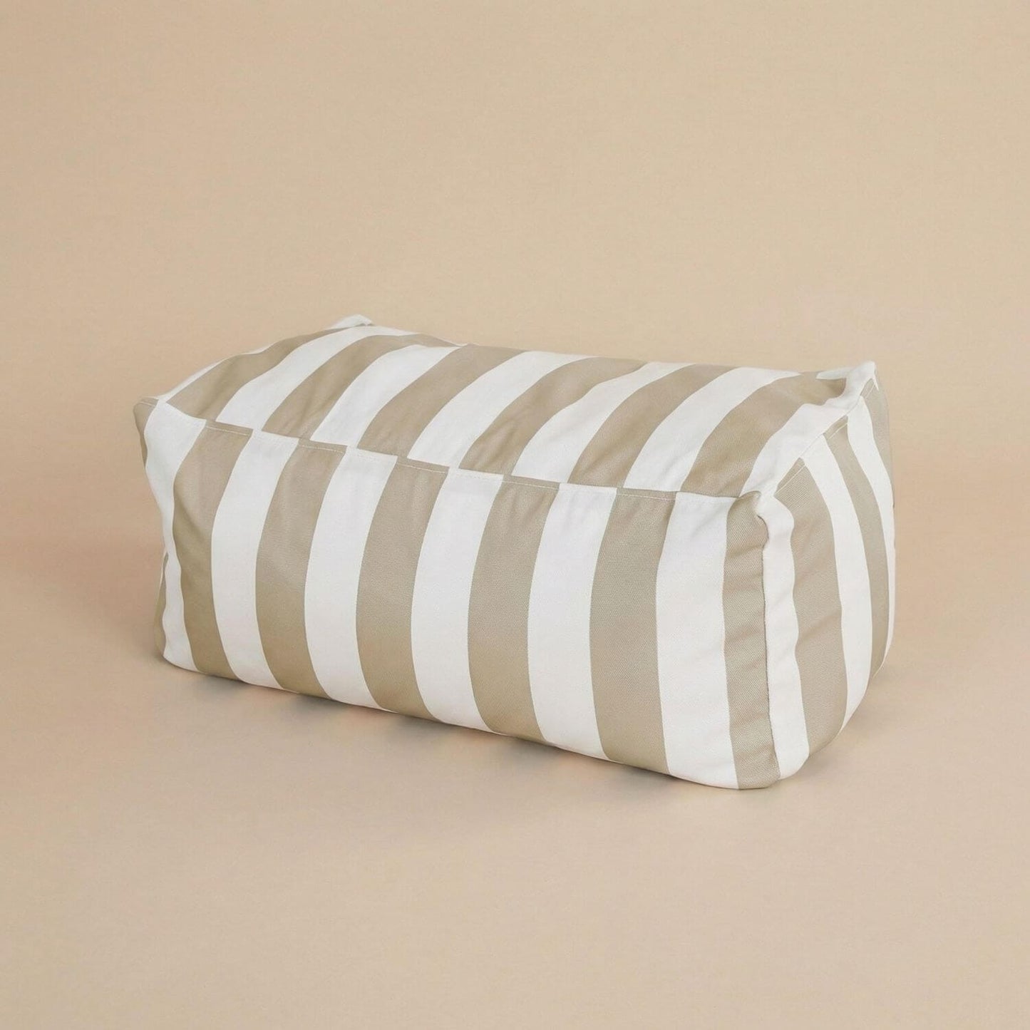 Repose-pied pouf extérieur imperméable | Nomaï Beige