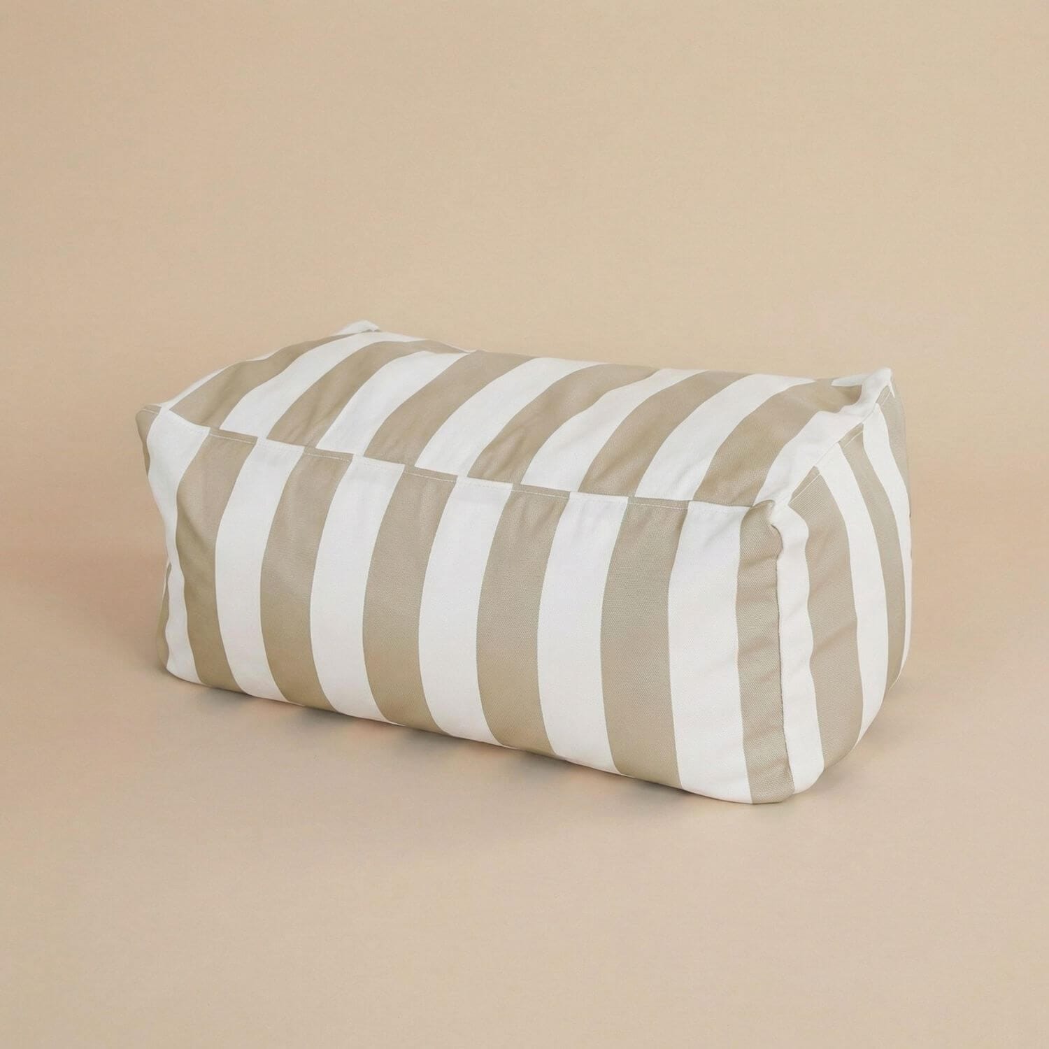 Repose-pied pouf extérieur imperméable | Nomaï Beige