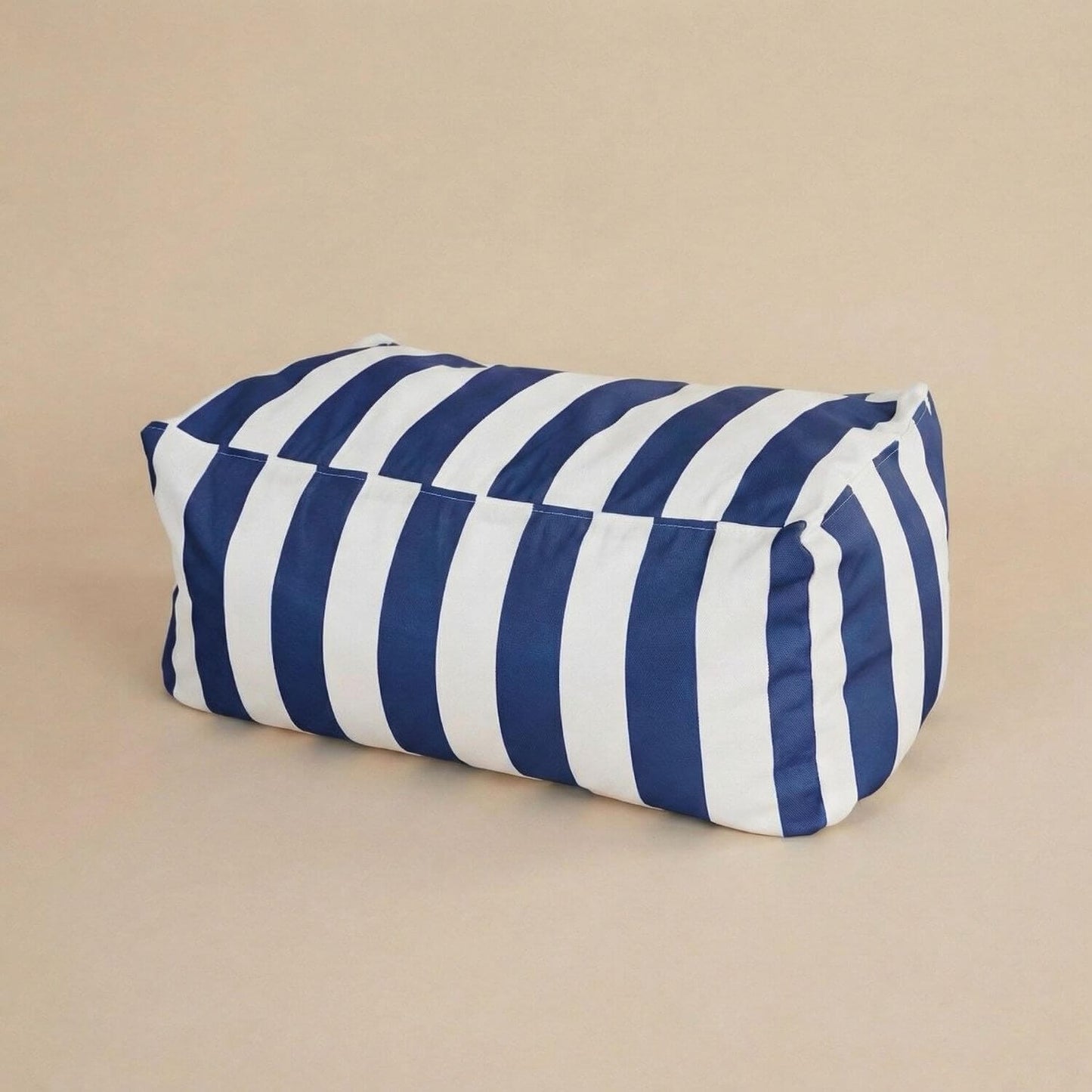 Repose-pied pouf extérieur imperméable | Nomaï Bleu marine