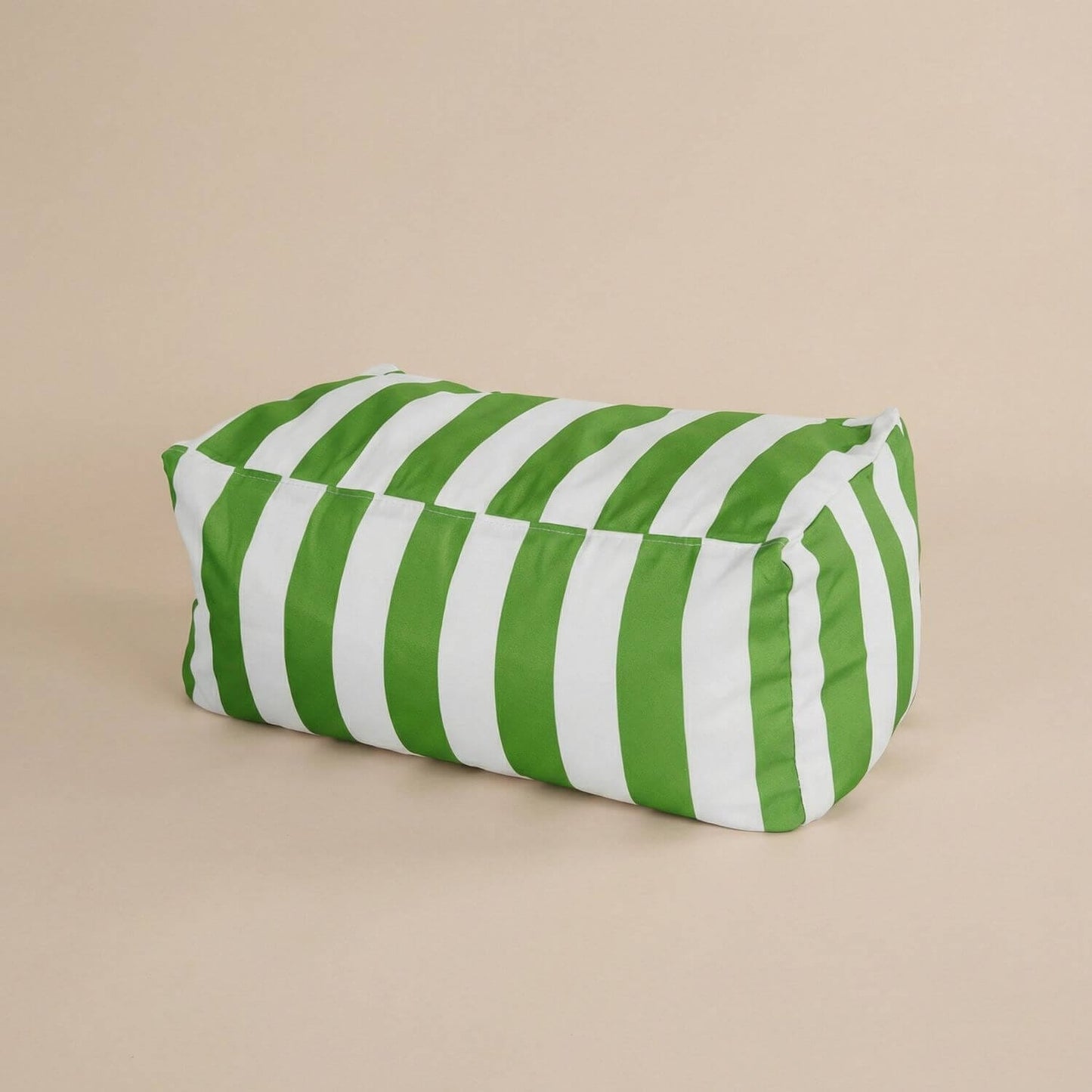 Repose-pied pouf extérieur imperméable | Nomaï Vert clair